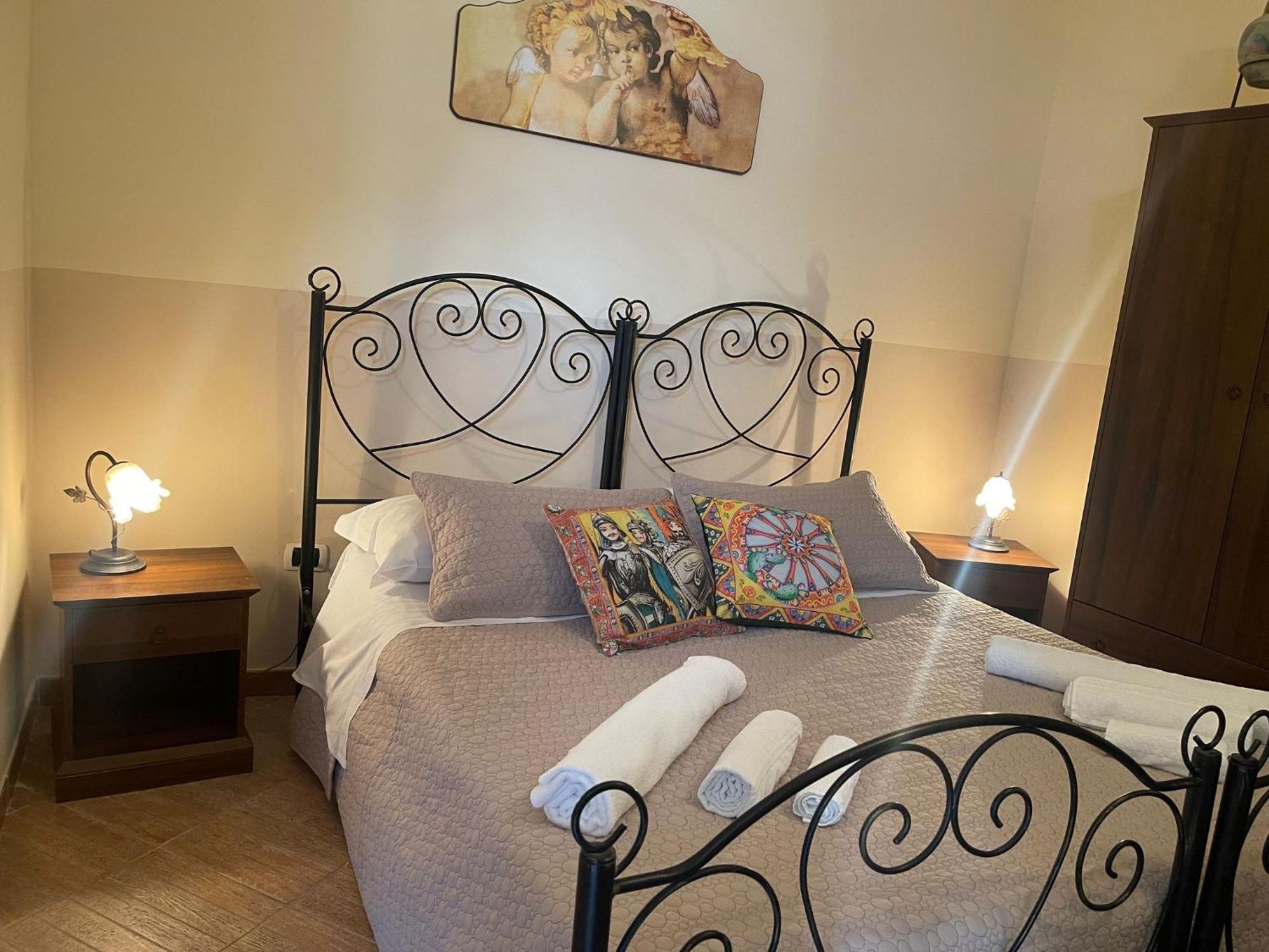 Bed And Relax-Il Maniero Bed & Breakfast Calatabiano Dış mekan fotoğraf